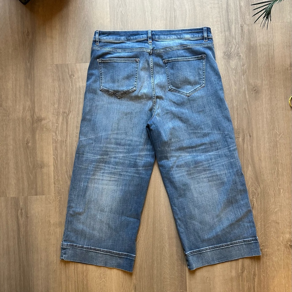 J. Jill Button-Fly High Wasted Cropped Blue Jeans - size 14 petite - Picture 7 of 7